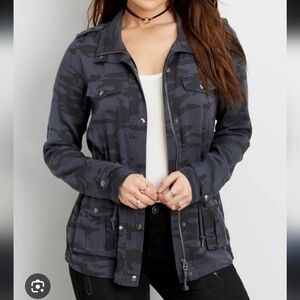 EUC Maurice's Size Large Blue Camoflage Camo Jacket!!